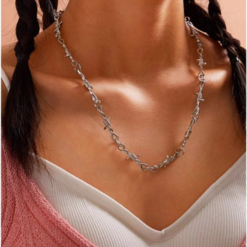 Fashion Personalized Retro Barbed Thorn Necklace