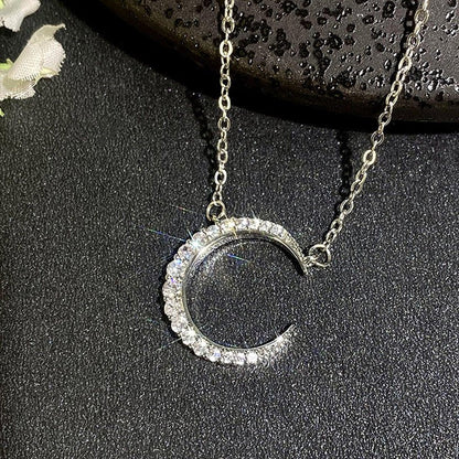 Women's Stylish Simple And Versatile Moon Necklace